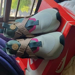 Women's  Nike Air Huarache City